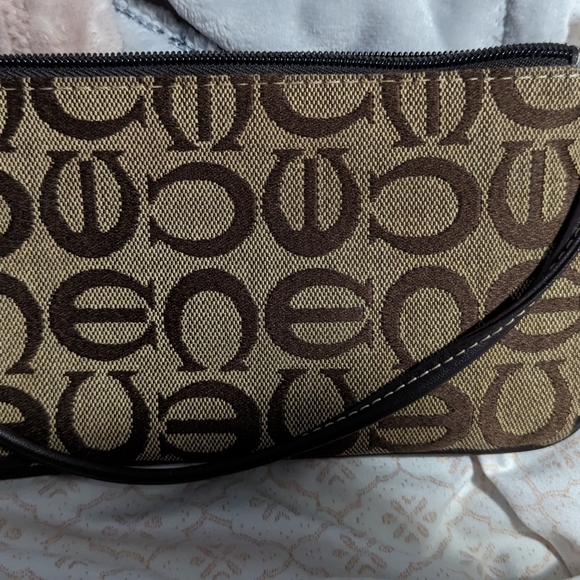 Wallets - Picture 9 of 16